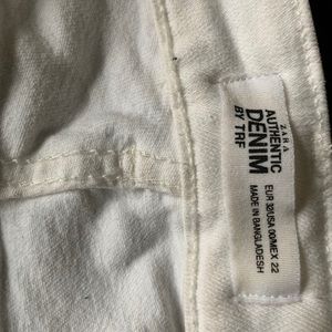 3/$50 Zara high waist white skinny jeans. Size 00